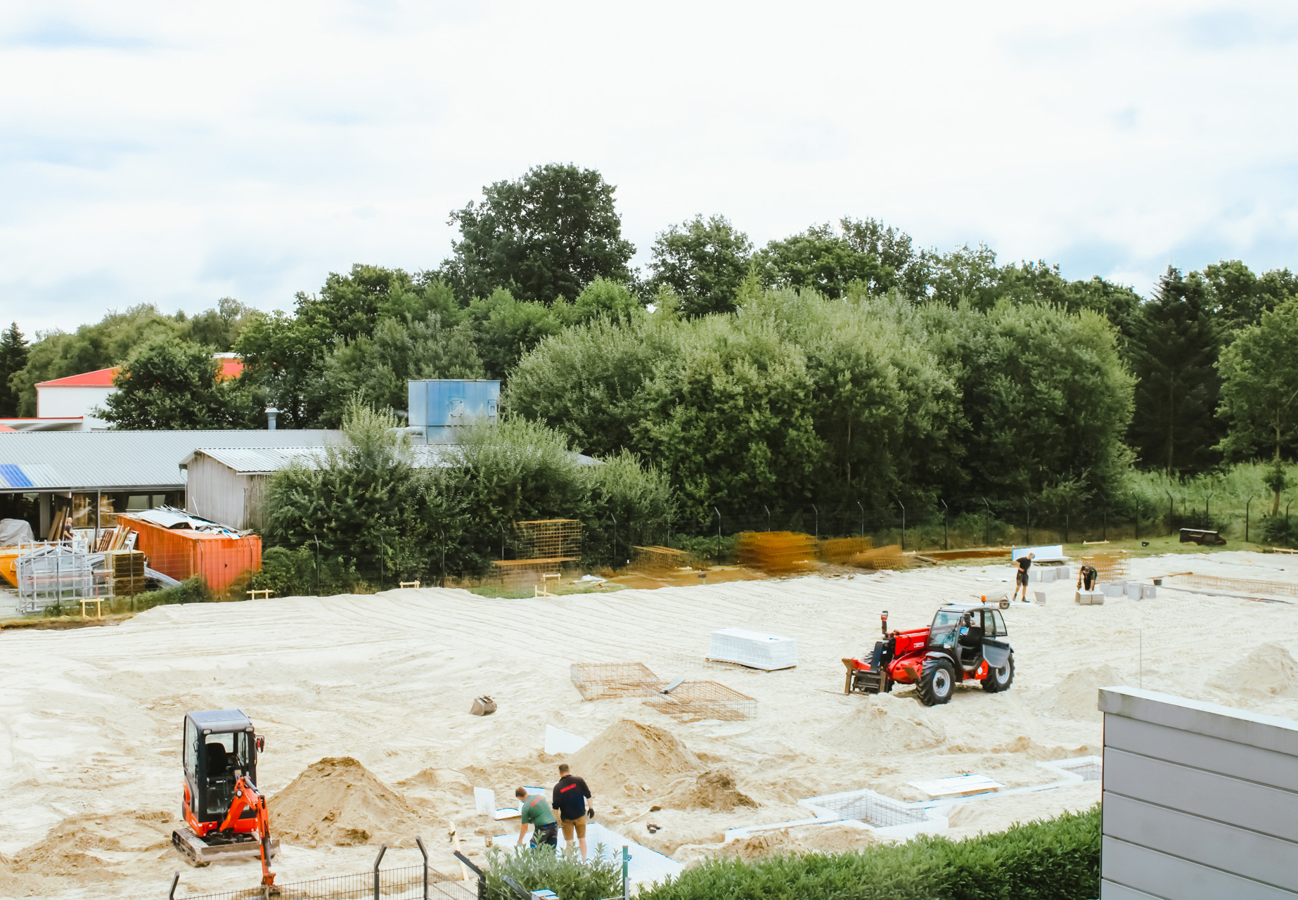 Laying the Foundation for the Construction of the New Warehouse Laying the Foundation for the Construction of the New Warehouse
